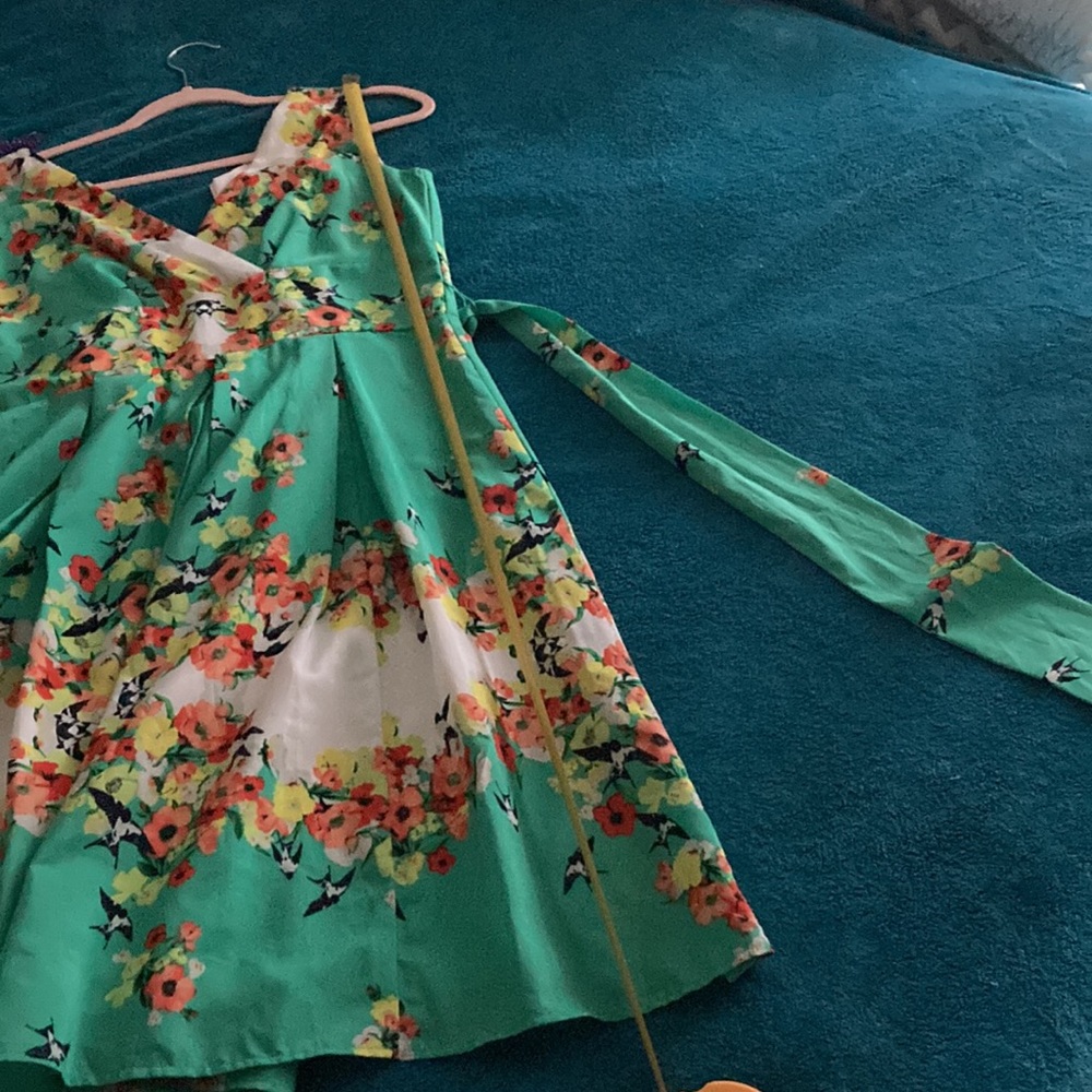 Dress barn green floral bird printed sleeveless Easter dress - Picture 13 of 14